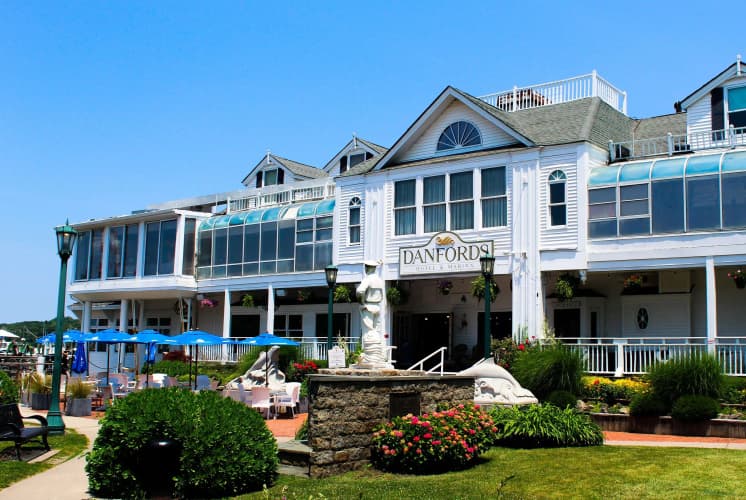 Danfords Hotel And Marina photo 2
