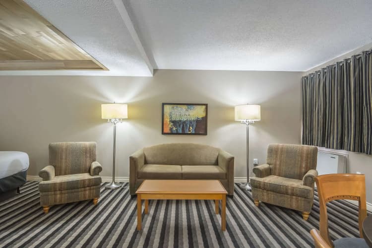 Quality Inn West Edmonton photo 4