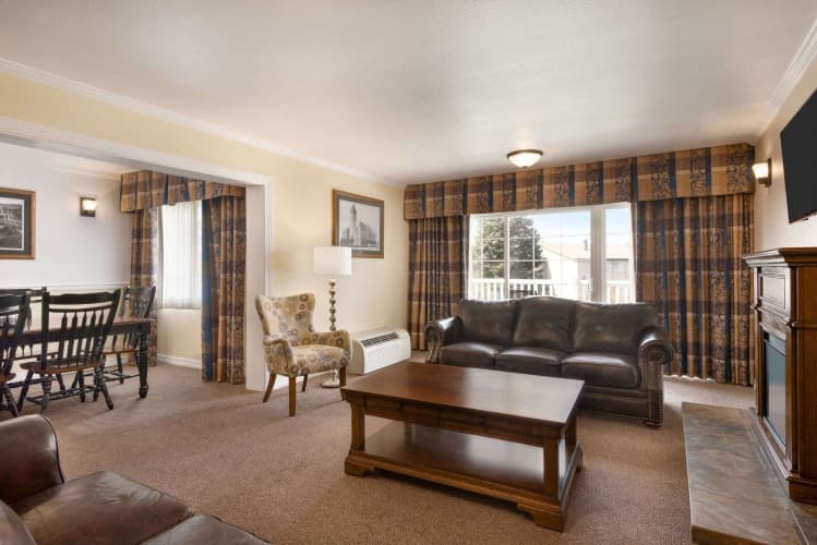 Ramada by Wyndham Spokane Airport, photo 5
