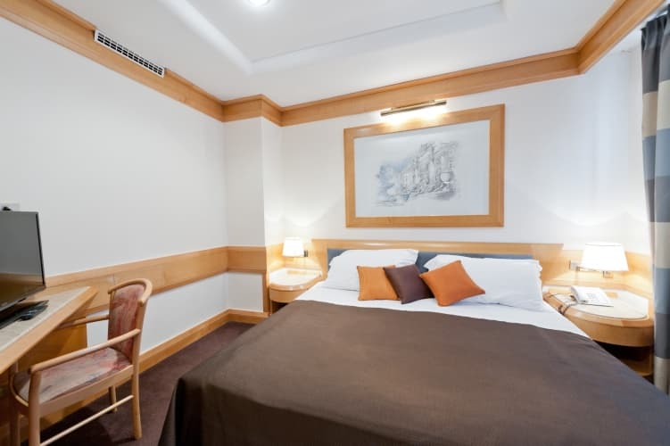 White Hotel, photo 5
