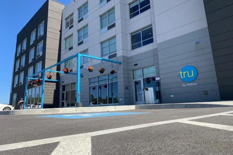 Tru by Hilton Yarmouth, photo 2
