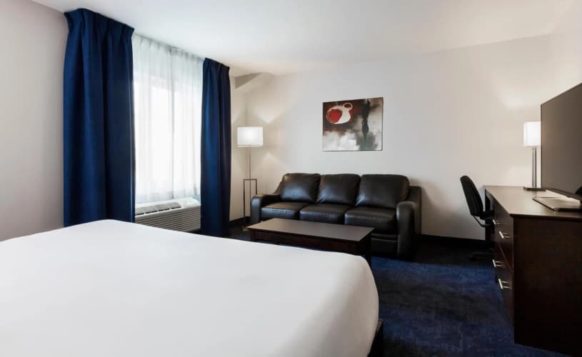 Imperia Hotel And Suites photo 4