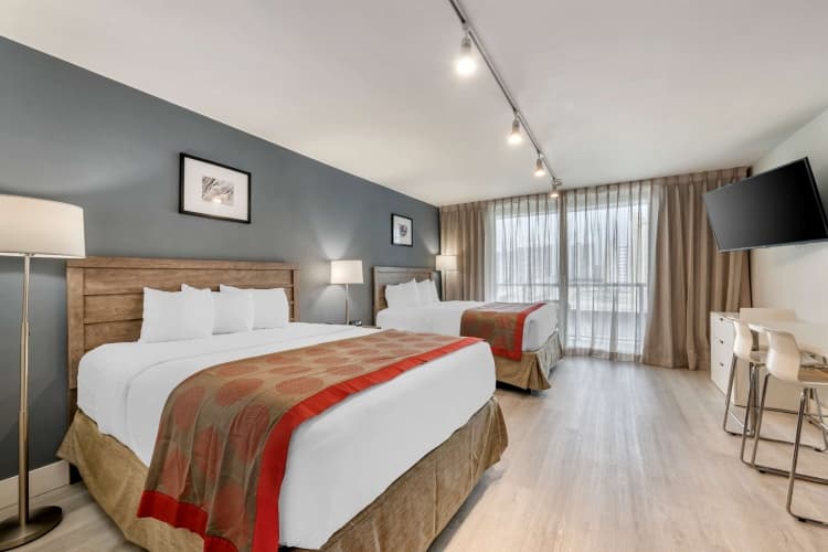 Ramada Plaza by Wyndham Marco Polo Beach Resort photo 5
