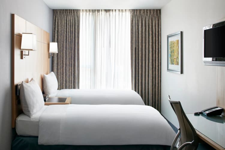 Club Quarters Hotel World Trade Center photo 4