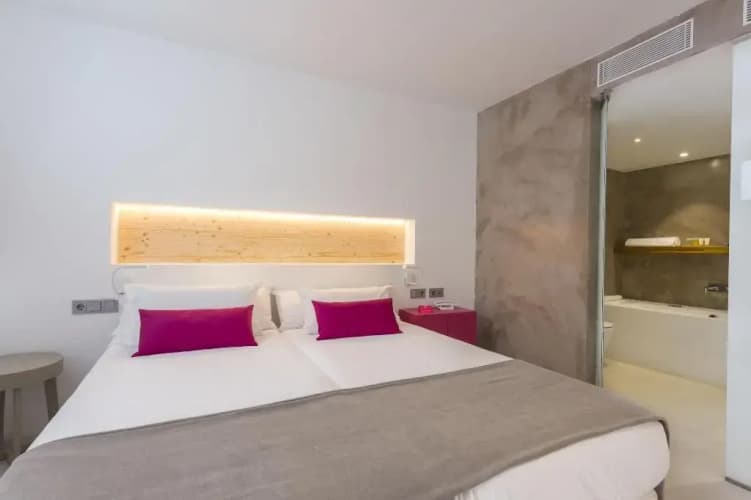 One Ibiza Suites photo 5