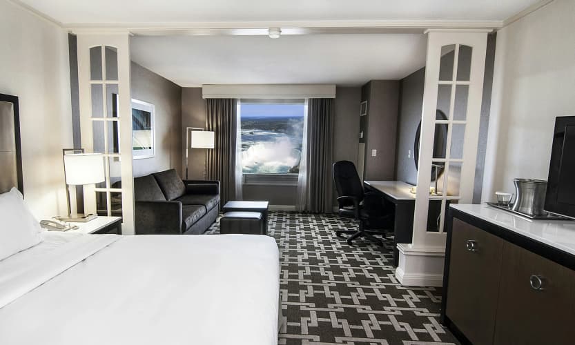 Hilton Niagara Falls/Fallsview Hotel & Suites photo 4