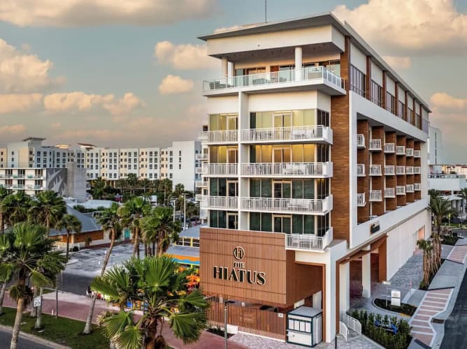 The Hiatus Clearwater Beach, Curio Collection by Hilton photo 2