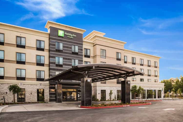 Holiday Inn & Suites Silicon Valley - Milpitas photo 2