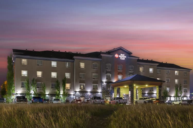Best Western Plus Sherwood Park Inn & Suites photo 2