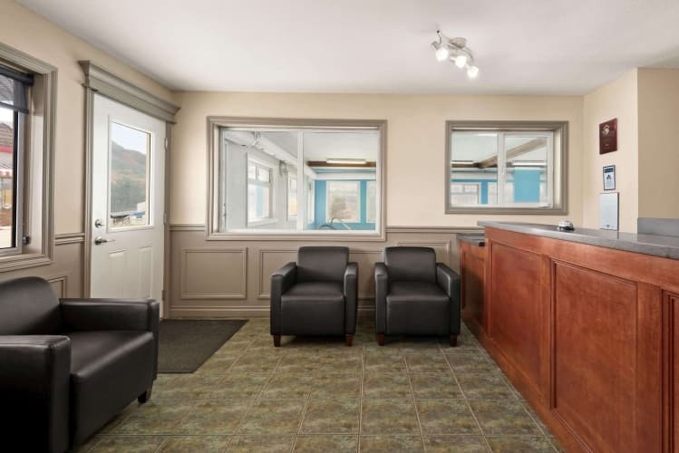 Travelodge By Wyndham Salmon Arm, photo 4