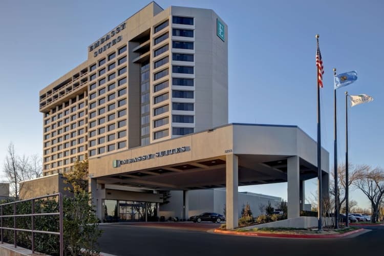 Embassy Suites by Hilton Oklahoma City Northwest photo 2