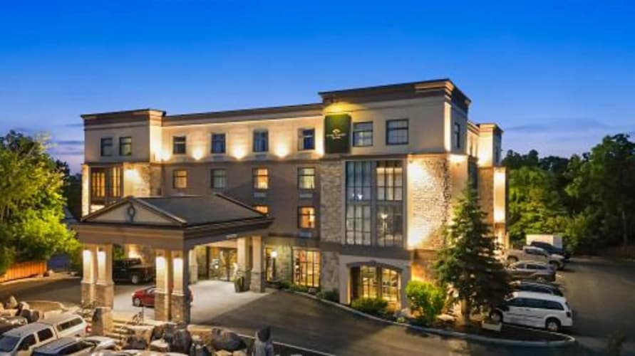 Best Western Plus Perth Parkside Inn & Spa photo 2