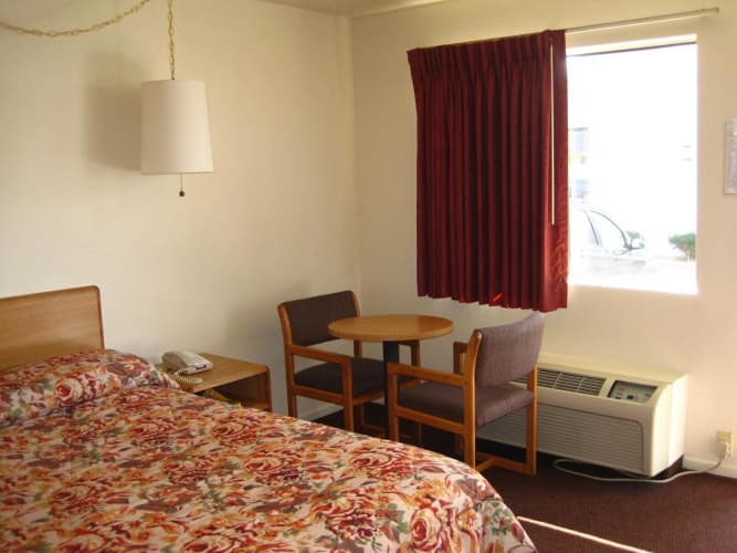Ez 8 Motel Old Town photo 3