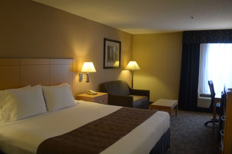 Surestay Plus Hotel By Best Western Roanoke Rapids I 95 photo 4