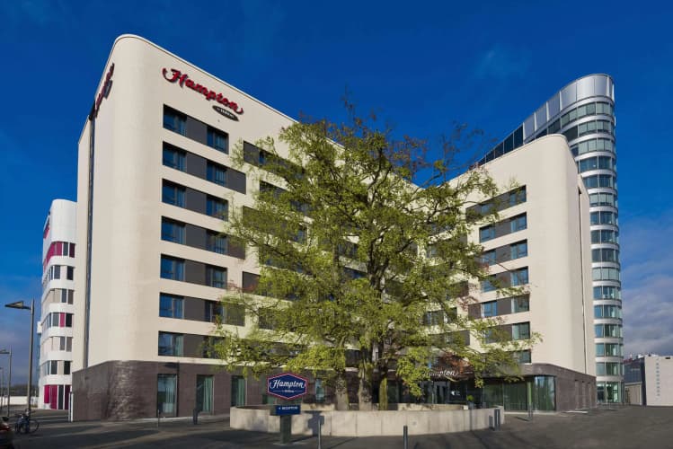 Hampton by Hilton Frankfurt Airport photo 2
