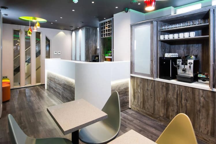 London Court Hotel photo 3