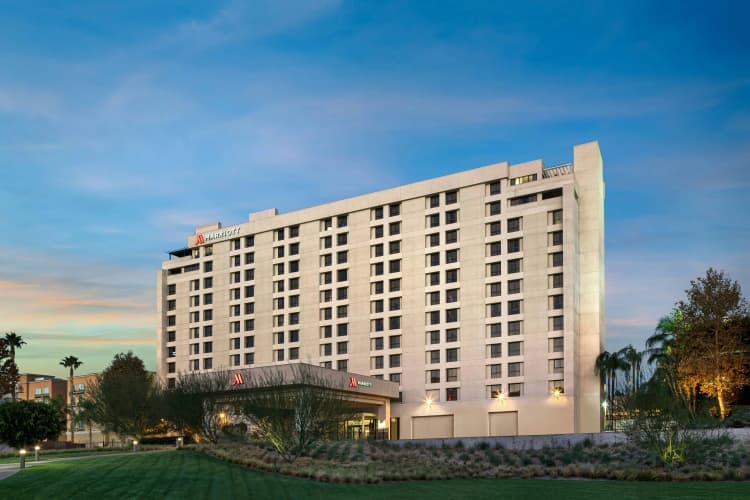Marriott Riverside At The Convention Center photo 2