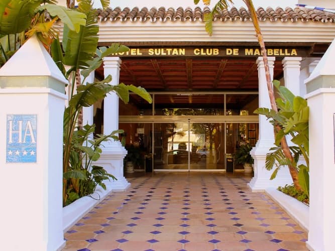 Monarque Sultán Aparthotel photo 2