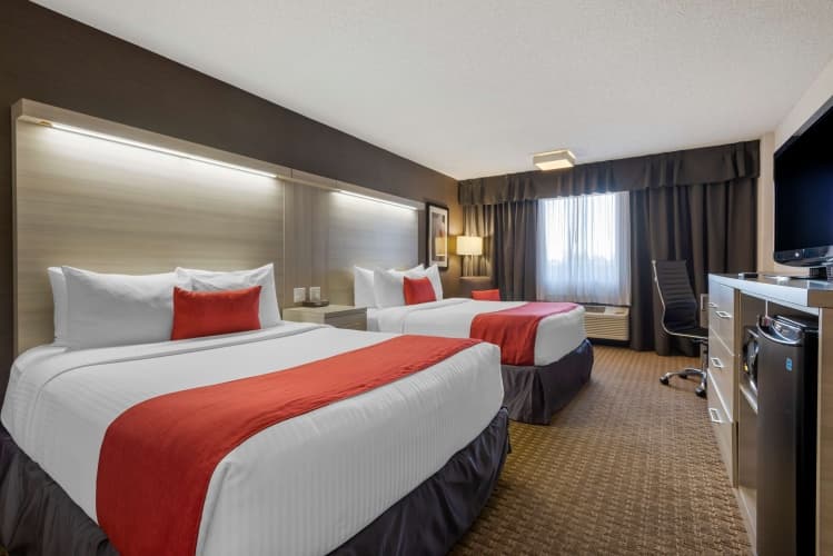 Coast Calgary University Area Hotel by APA, photo 5
