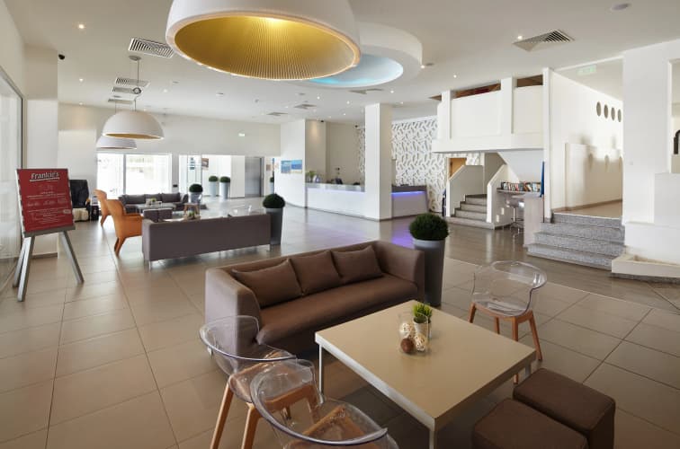 MelpoAntia Luxury Apartments & Suites photo 3