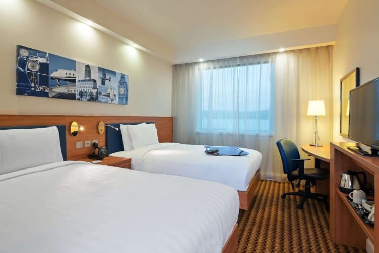 Hampton by Hilton London Luton Airport, photo 3