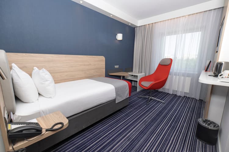 Holiday Inn Express Geneva Airport photo 4