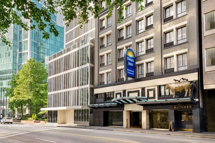 Days Inn by Wyndham Vancouver Downtown photo 2