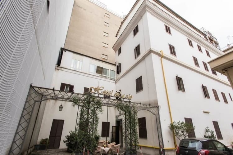 Lazio Hotel, photo 2