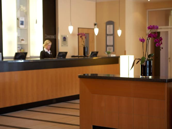 Plaza Premium Köln photo 3