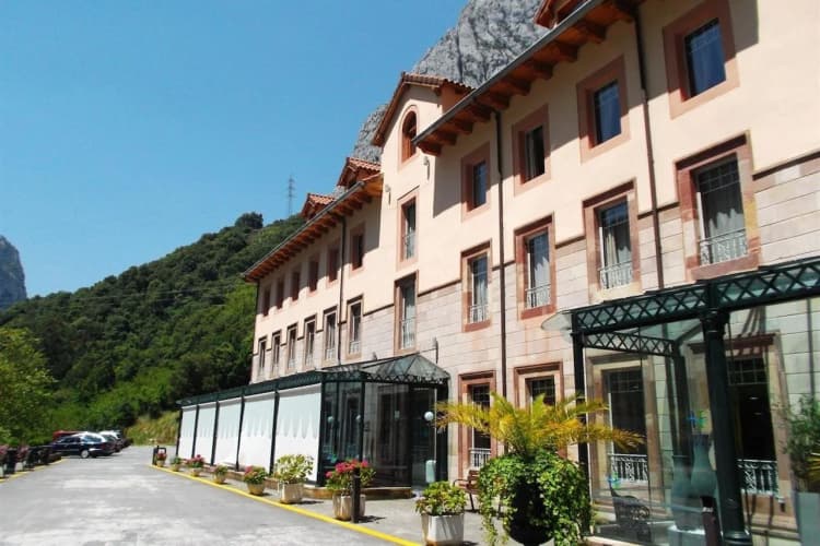 Hotel Balneario de la Hermida photo 2