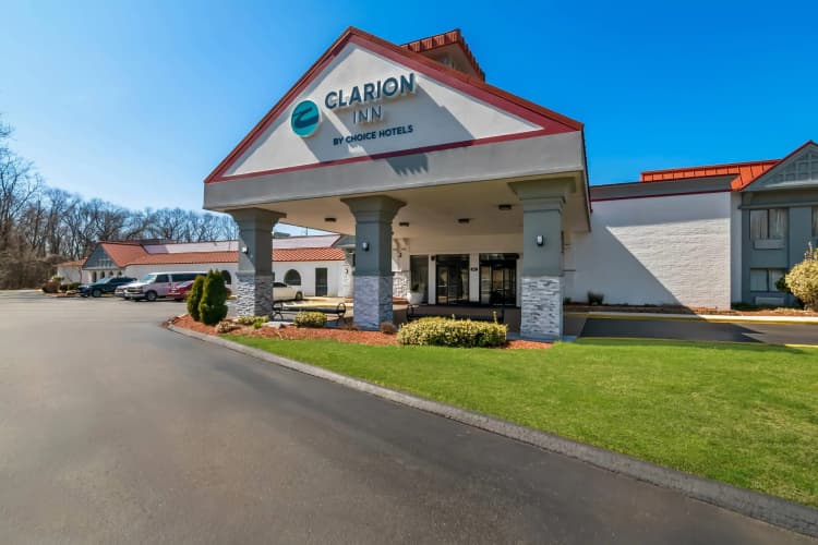 Best Western Plus North Haven Hotel photo 2