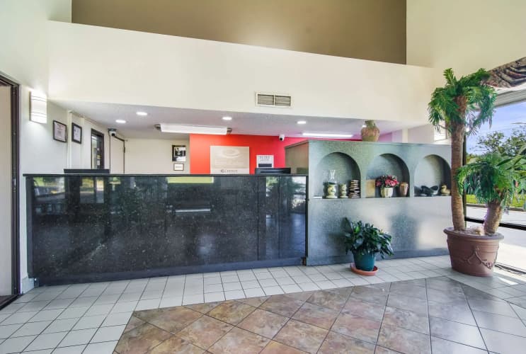 Econo Lodge South photo 3