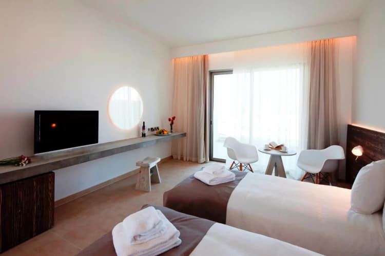 Amphora Hotel & Suites photo 5