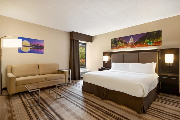 Holiday Inn Washington - Dulles International Airport photo 4