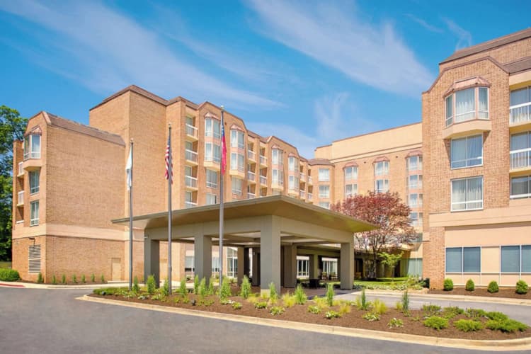 Hilton Atlanta Perimeter Suites photo 2