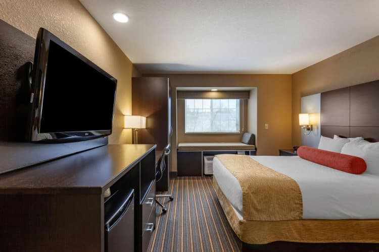 Best Western Plus Woodstock Inn & Suites photo 5