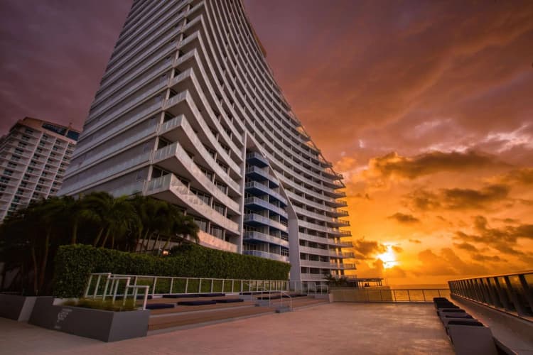 W Fort Lauderdale Hotel photo 2