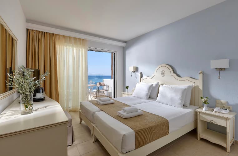 Alexander Beach Hotel & Village Resort photo 3