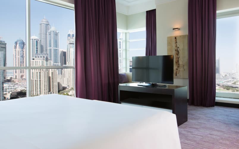 Pullman Dubai Jumeirah Lakes Towers - Hotel & Residence photo 4