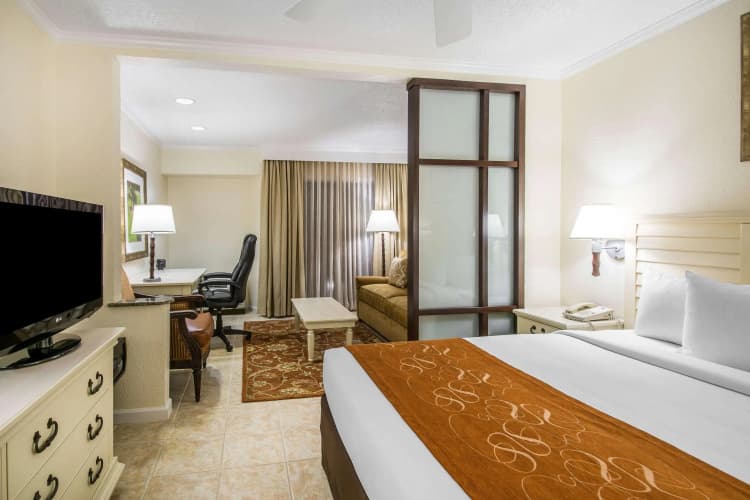Comfort Suites Paradise Island photo 5