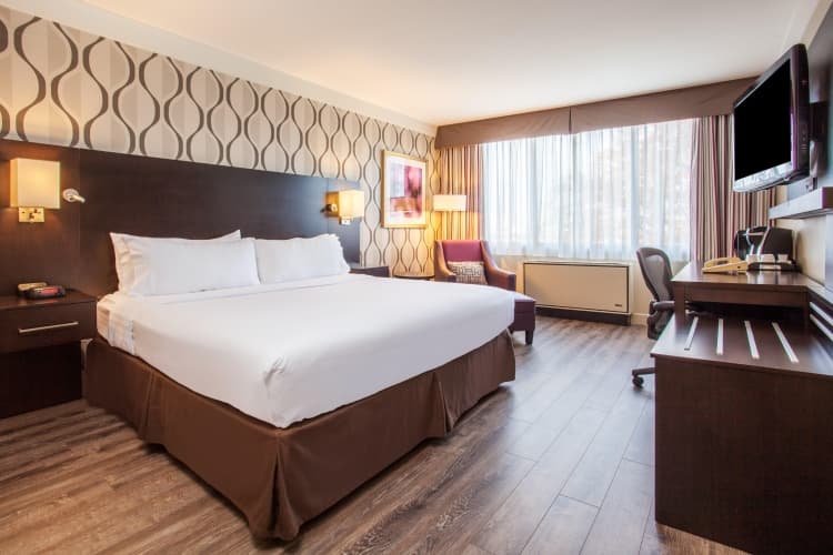 Holiday Inn Toronto International Airport photo 4