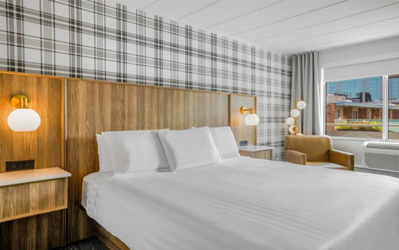 Travelodge by Wyndham Niagara Falls At the Falls photo 5