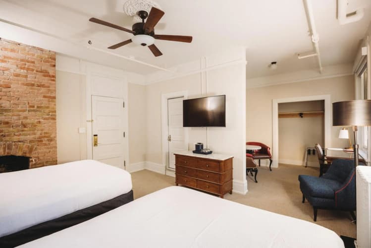 Hotel Colorado photo 3