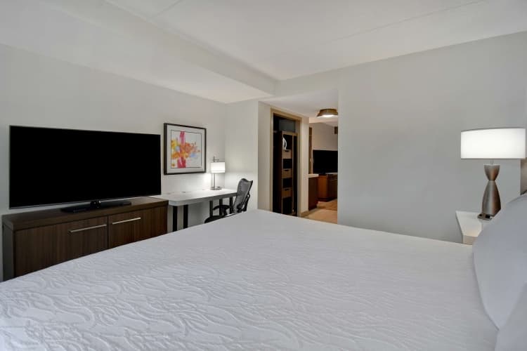Hilton Garden Inn Detroit Metro Airport, photo 5