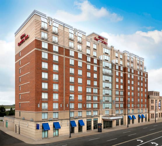 Hilton Garden Inn Cleveland Downtown photo 2