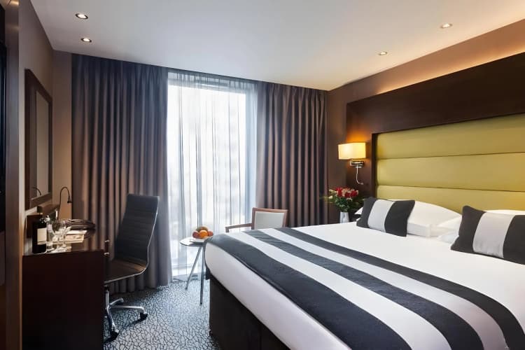 Park Grand London Heathrow photo 5