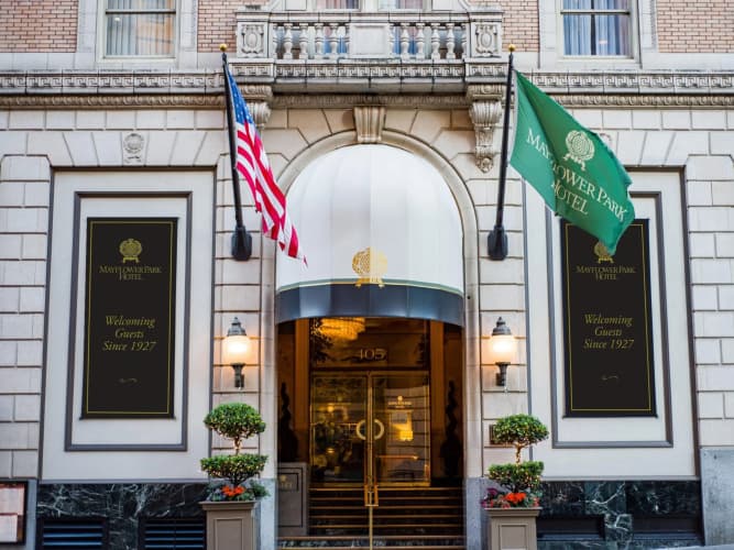 Mayflower Park Hotel photo 2