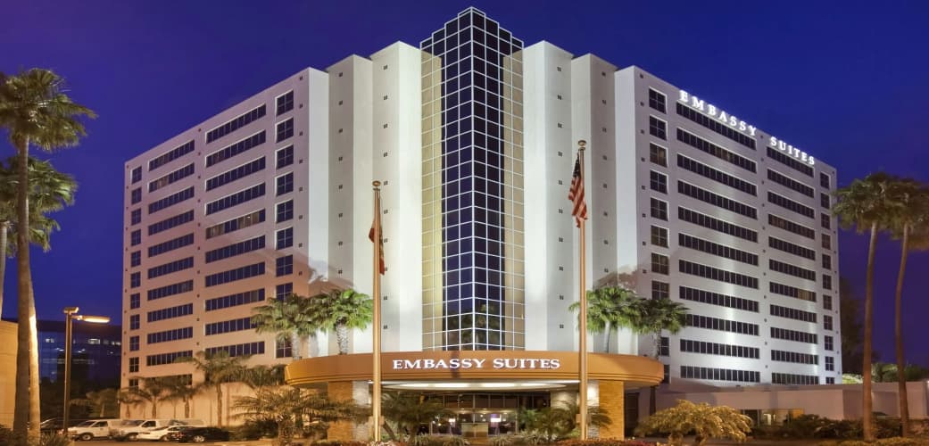 Embassy Suites by Hilton San Diego La Jolla photo 2