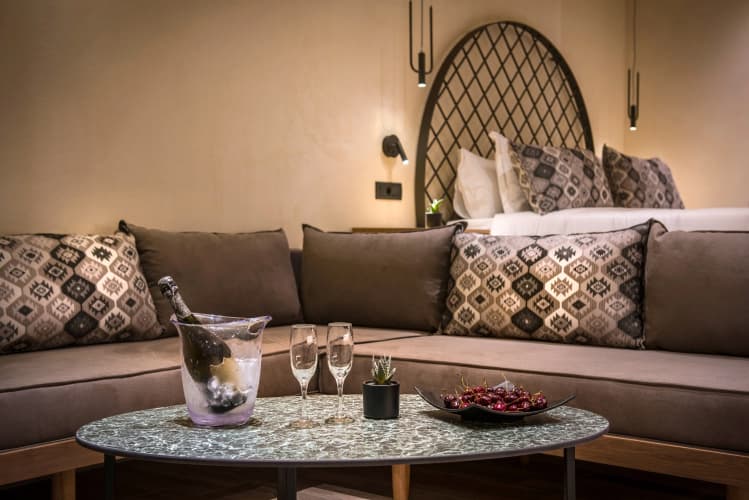 Petousis Hotel & Suites photo 4