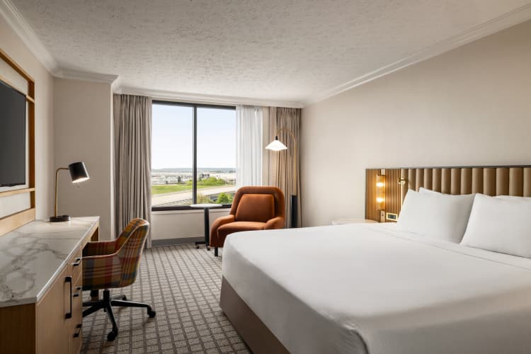 Crowne Plaza Louisville Airport Expo Ctr photo 5